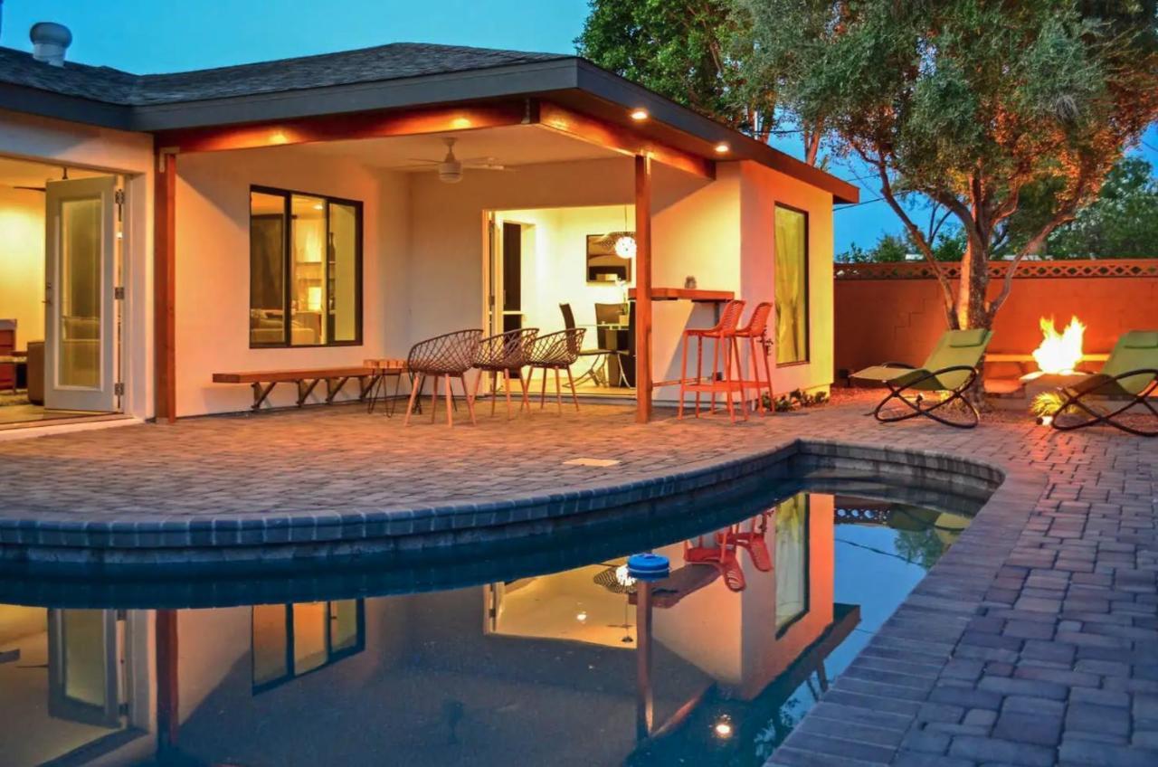 Quiet Luxury Estate W/ Heated Pool: Pousada